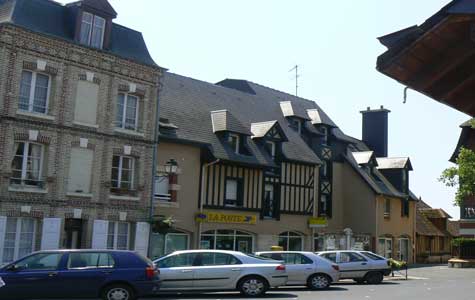 Touques,photos and guide to the town in Normandy